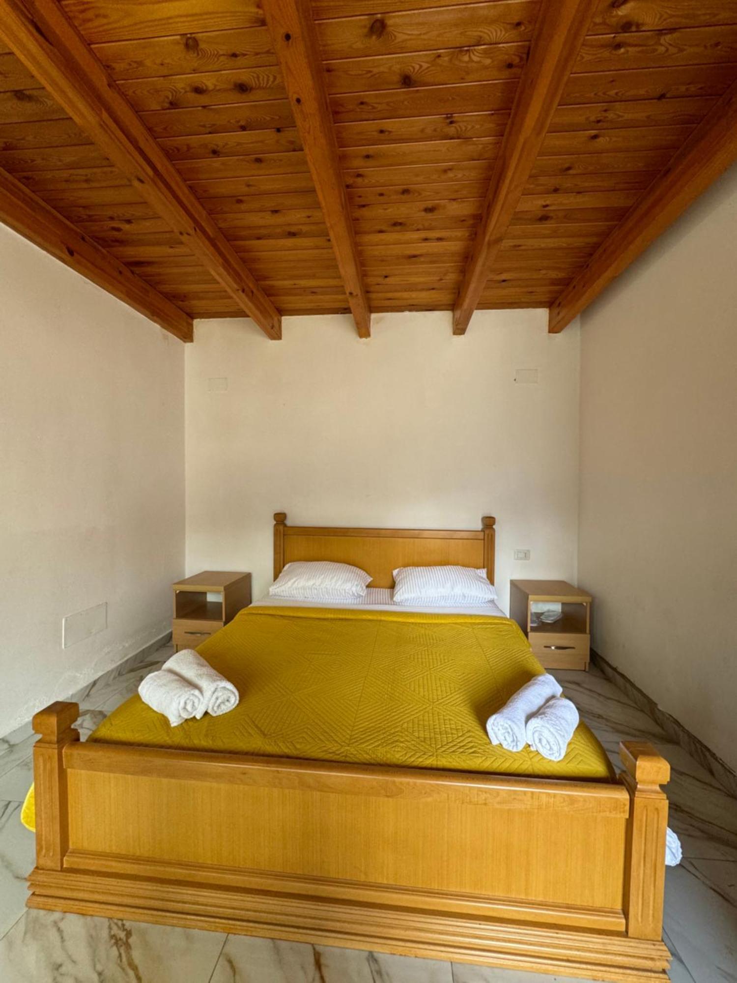 Thethi Paradise Hotel & Restaurant Zimmer foto
